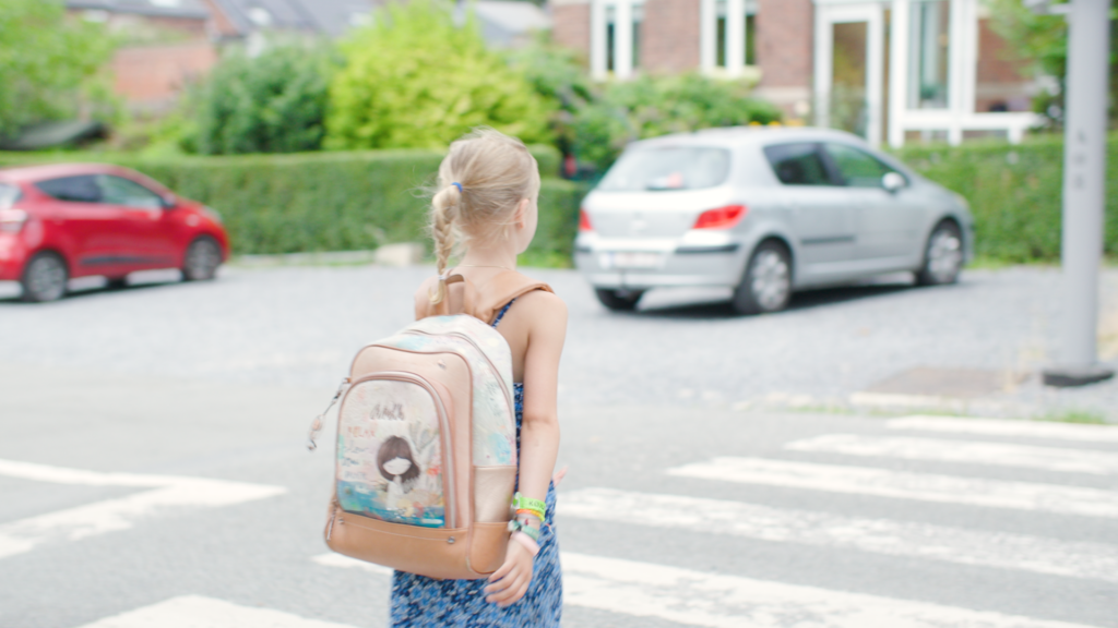 SECURITE Seul à l'école