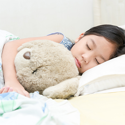 Changement d’heure : comment préparer votre enfant ?
