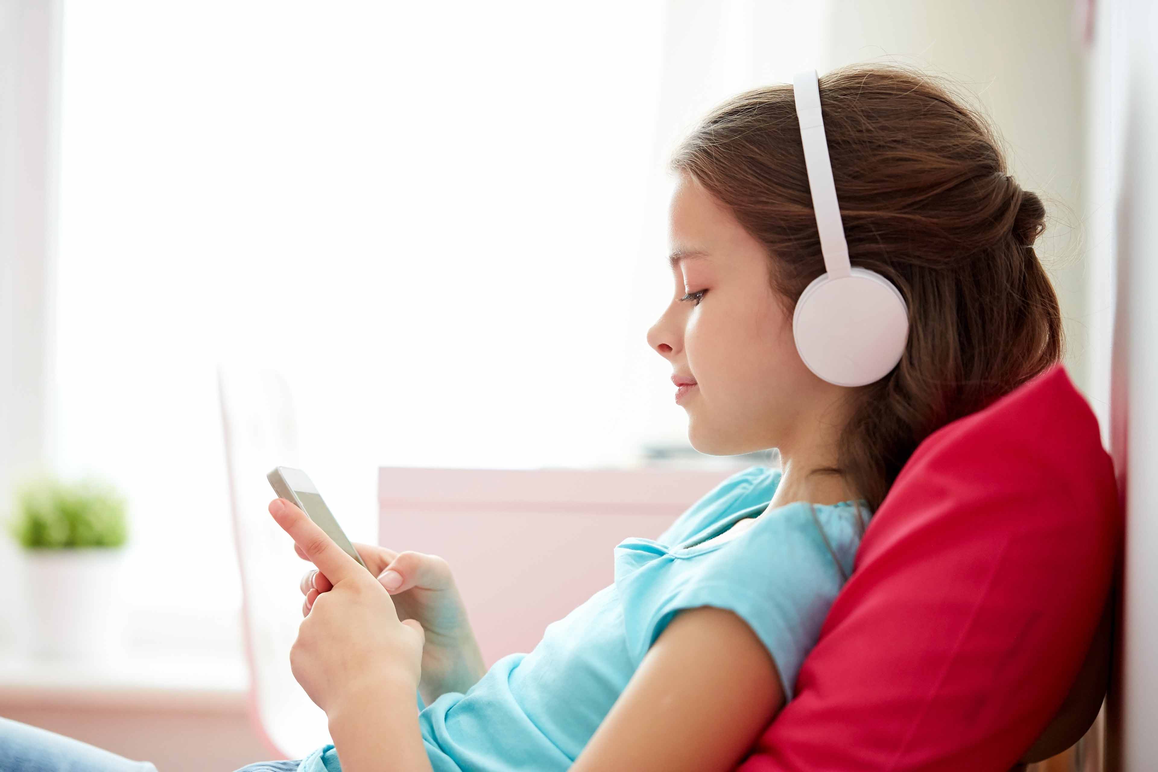Contrôle parental sur les écrans : protéger son enfant des contenus dangereux et inappropriés