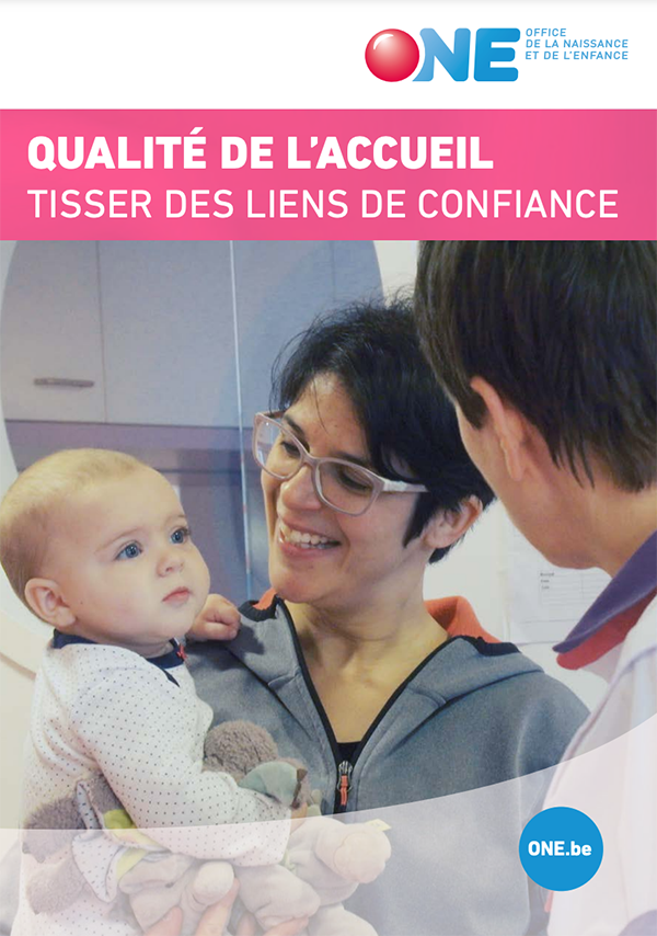 Téléchargez notre brochure Qualité de l'accueil : tisser des liens de confiance (pdf)